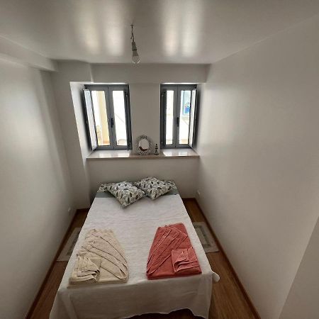 Apartamento Familia Silva ナザレ エクステリア 写真